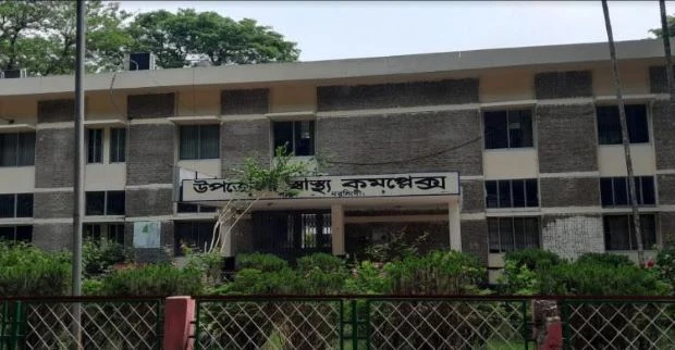 “দুর্ভোগের আরেক নাম পলাশ উপজেলা স্বাস্থ্য কমপ্লেক্স”